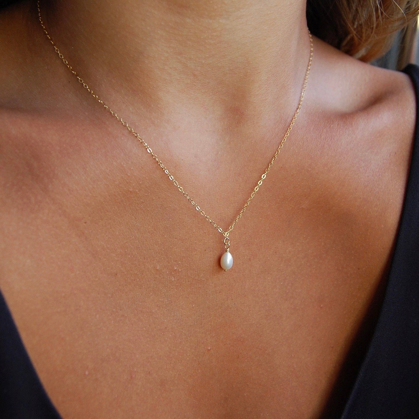 CLASSIC FRESHWATER PEARL NECKLACE - Yellow Gold & Silver – Buzz Jolie