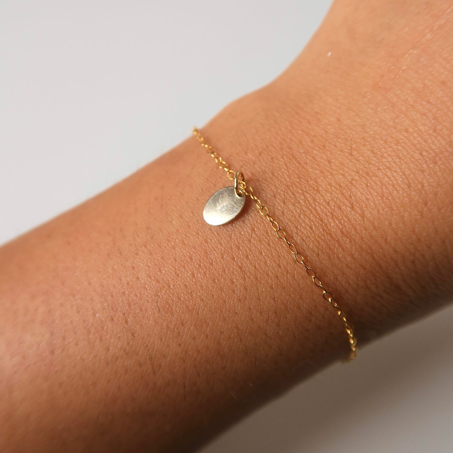 OVAL TAG BRACELET - Yellow Gold