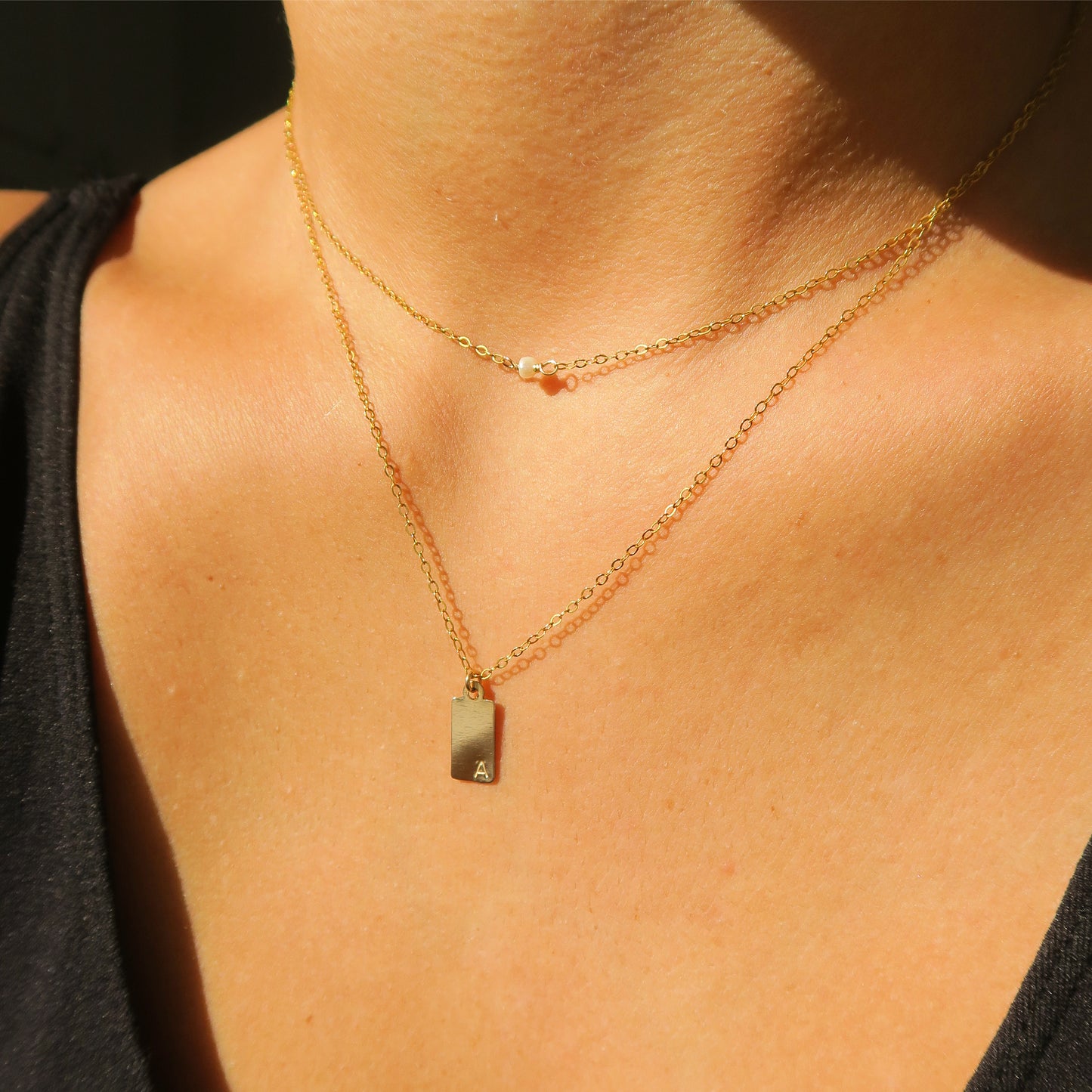 INITIAL TAG NECKLACE - Yellow Gold