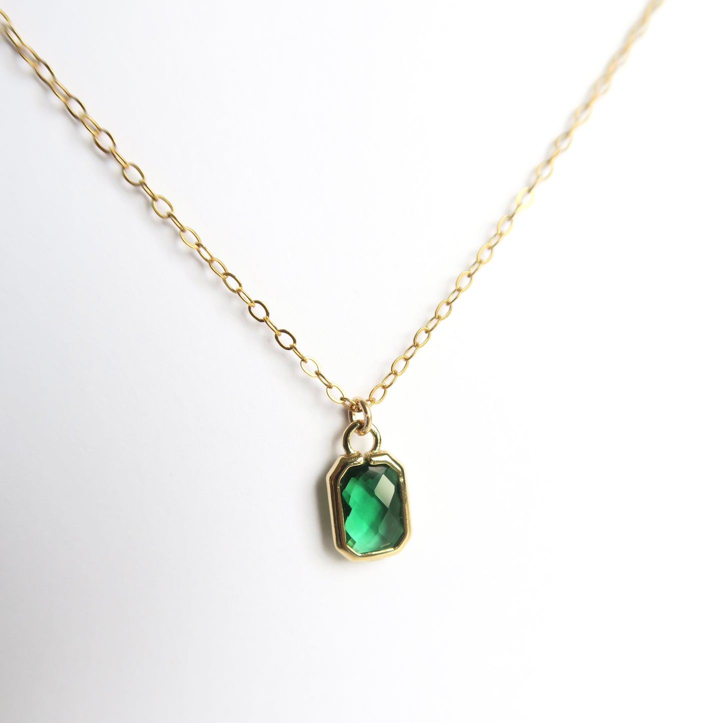 EMERALD GREEN NECKLACE - Yellow Gold
