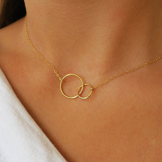 LOCKED CIRCLES NECKLACE - Yellow Gold & Silver